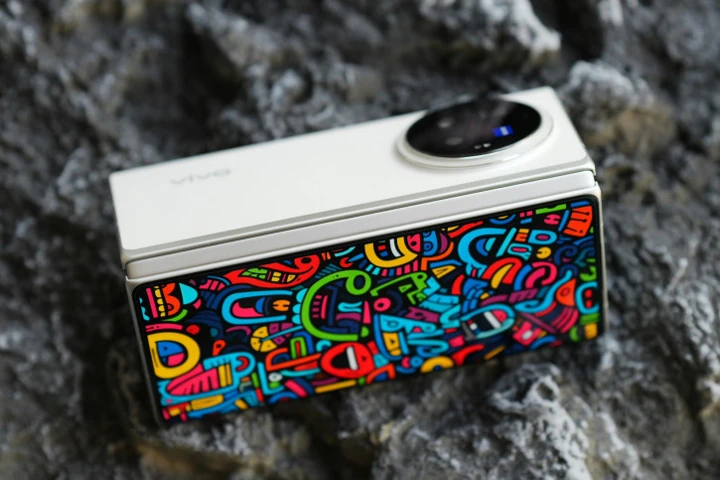 Проект Vivo X Fold 5 претерпел упрощения и обрёл сроки выхода