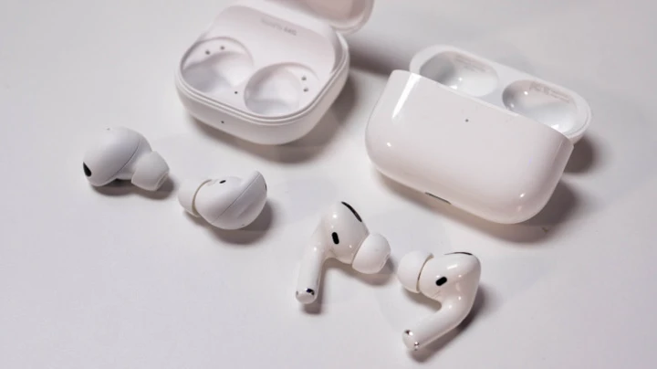 Прогнулись? Samsung Galaxy Buds 3 могут лишиться самобытного дизайна