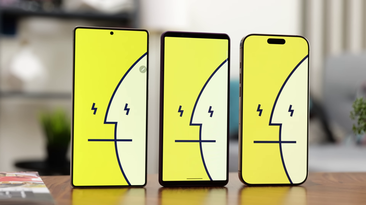 Рамки стилю не помеха? Sony продвигает Xperia через отсутствие вырезов в экране