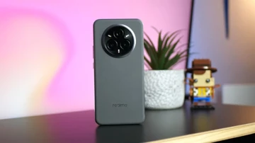 Realme 14 Pro+ с перископ-камерой доступен дешевле 22 000 рублей