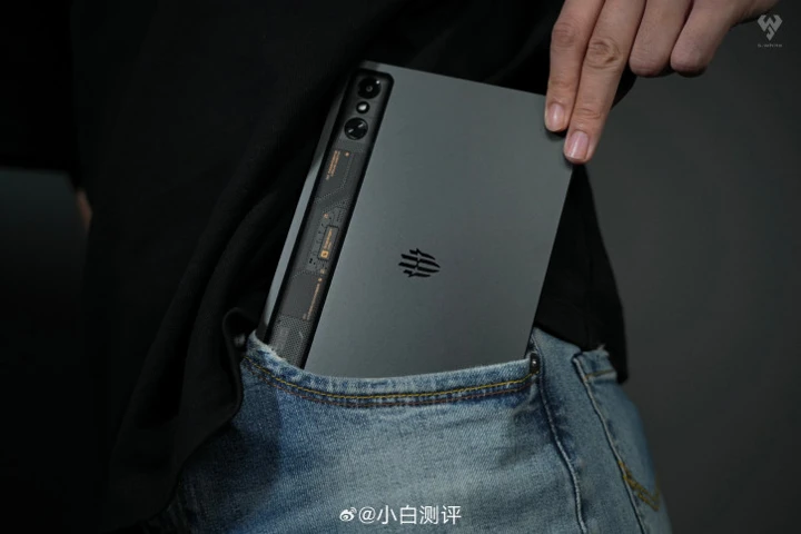 Red Magic Gaming Pad 3 Pro красуется на видео и живых фото до анонса