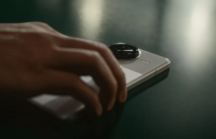 Redmi K80 в белом цвете показали на промо-ролике