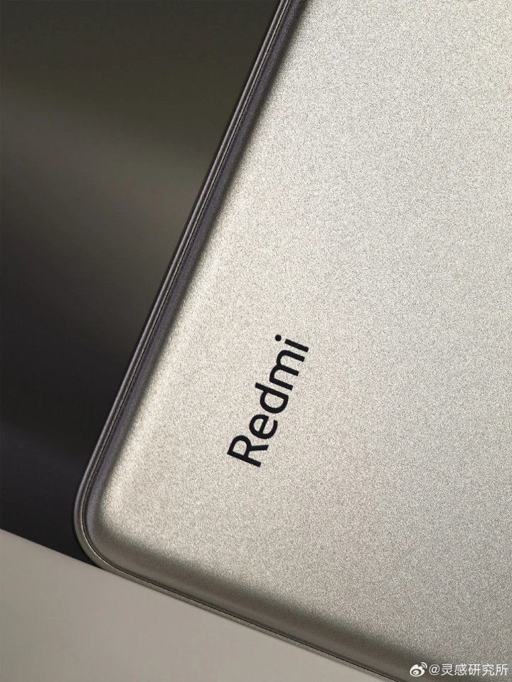 Redmi Turbo 4 Pro удивит огромной батареей и особым Snapdragon 8 Elite