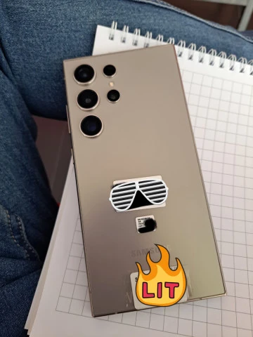 Samsung Galaxy S24 Ultra в ключевой расцветке показался на живых фото