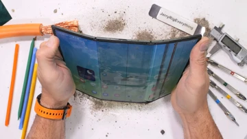 Samsung Galaxy Z TriFold погиб в ходе жестоких тестов на прочность