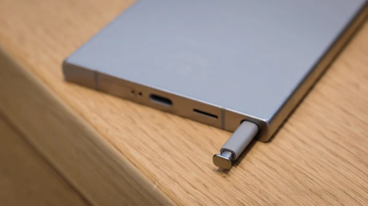 Samsung просит не тревожиться из-за вони от стилуса Galaxy S24 Ultra