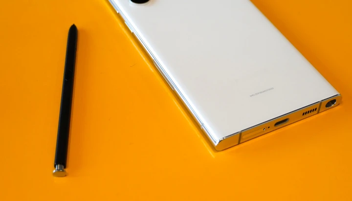 Samsung S26 Ultra получит важное исправление ПО камеры и очень белую расцветку