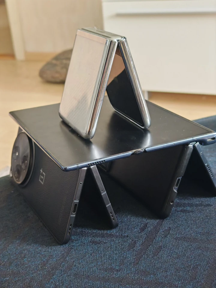 Samsung быстро теряет рынок складных смартфонов? Итоги Q3 2024