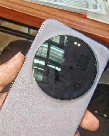 Сотрудница Xiaomi разболтала сроки запуска Xiaomi 15 Ultra