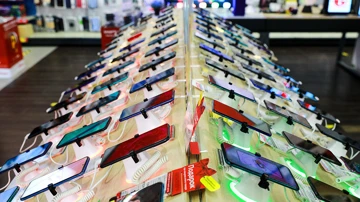 Топ-5 брендов смартфонов в России за 9 месяцев 2025: исследование МТС