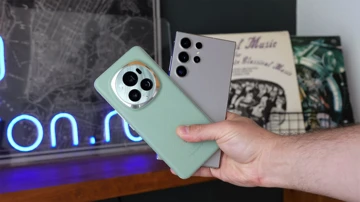 ВИДЕО: обзор-сравнение Galaxy S24 Ultra против Honor Magic 6 Pro