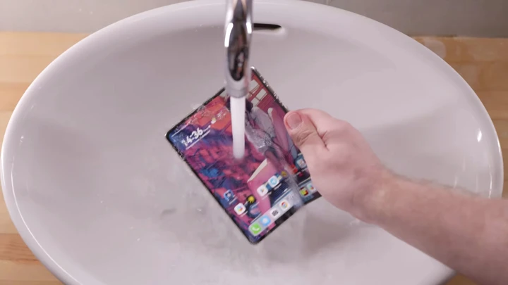 ВИДЕО: обзор Huawei Mate X7 за минуту – о самом главном для тех, кому некогда