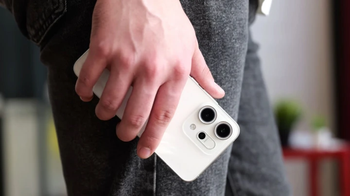 ВИДЕО: обзор OPPO Reno 14 – неожиданный мастер баланса цены и начинки