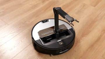 ВИДЕО: обзор Roborock Saros Z70 – робот-пылесос с меха-рукой