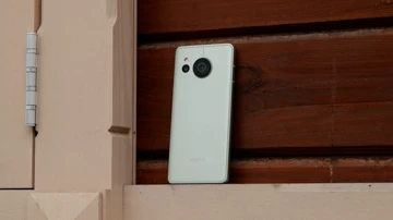 ВИДЕО: обзор Sharp Aquos Sense 8 - забытые японские традиции