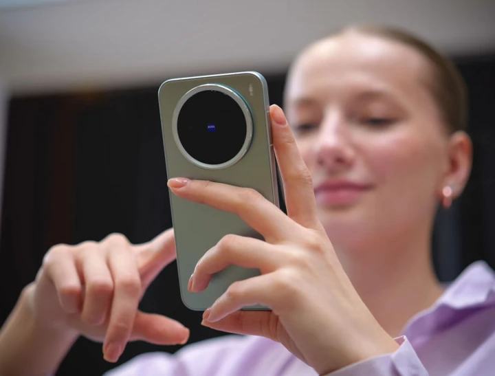 ВИДЕО: обзор Vivo X200 Pro mini – небезупречный, но лучший компакт