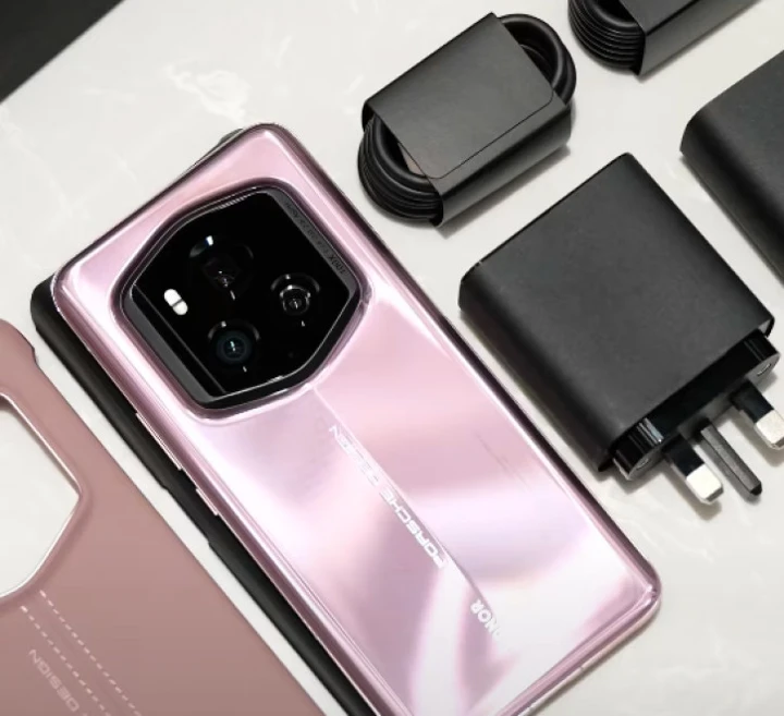 ВИДЕО: распаковка Honor Magic 6 RSR Porsche Design - люкс как он есть