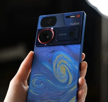 ВИДЕО: распаковка крутой лимитки Nubia Z60 Ultra Starry Night