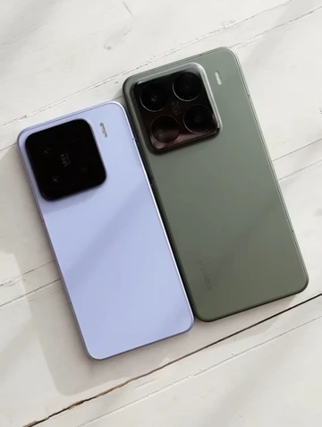 ВИДЕО: распаковка Xiaomi 15 и 15 Pro – камеры больше не потеют?