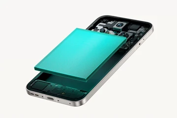 Все стремятся к 8000 мАч и выше: четыре топ-бренда готовы бить рекорды