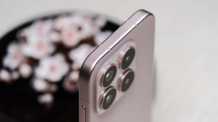 Xiaomi 17 Max приписывают обновлённый набор камер и другие апгрейды