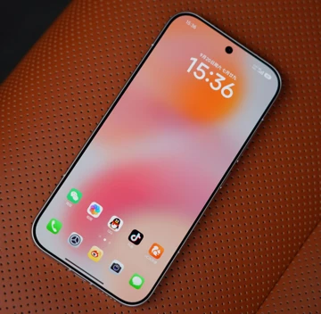 Xiaomi 18 может получить редкий дисплей от TCL CSOT