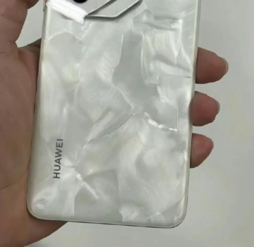 Запуск серии Huawei P70 отложен: новые сроки и "фото" P70 Art