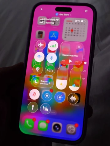 Ждать ли "жидкое стекло" в Android-флагманах осени и чем оно чревато?