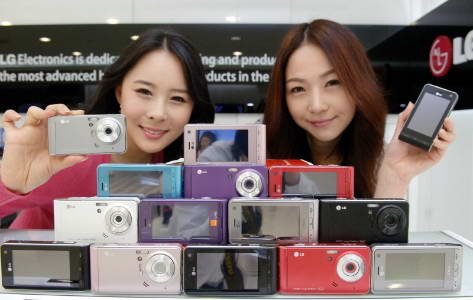 LG Viewty: 5 млн проданных телефонов и новые цвета