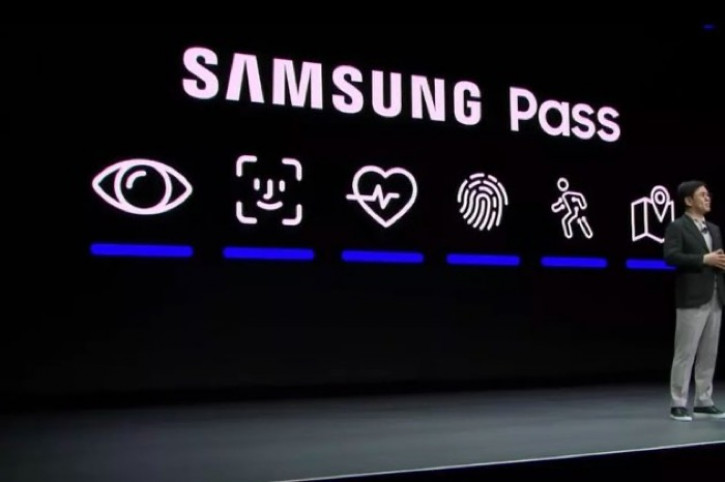 Samsung стала объектом насмешек за иконку Face ID на презентации