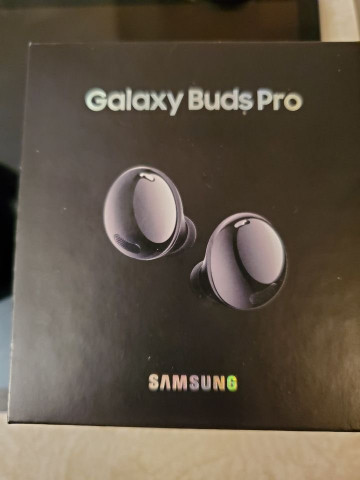   Samsung Galaxy Buds Pro  