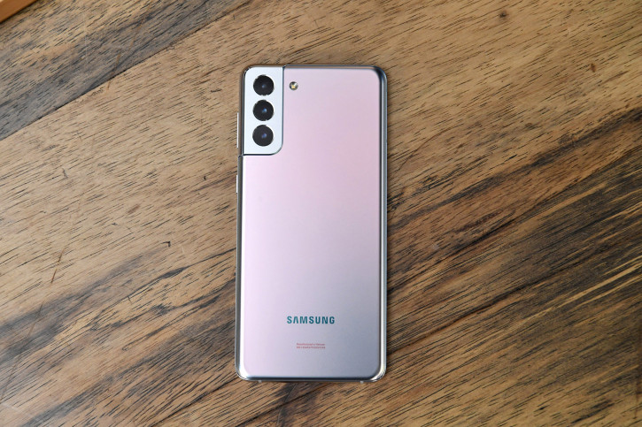      Samsung Galaxy S21   