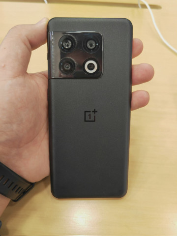    OnePlus 10 Pro   