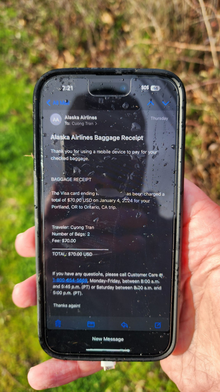 iPhone      Alaska Airlines