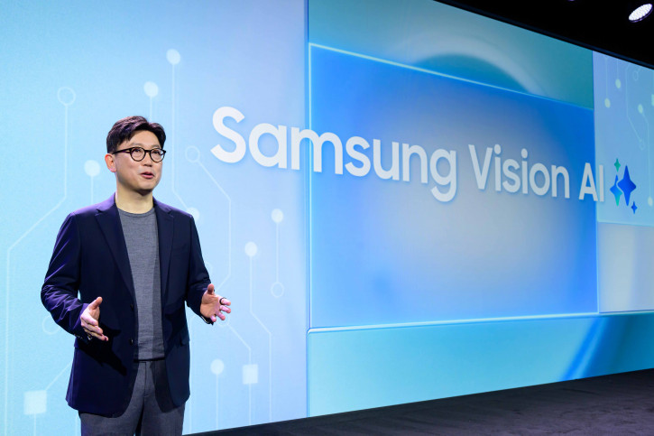 QD-OLED S95F  4000   Vision AI: - Samsung  CES 2025