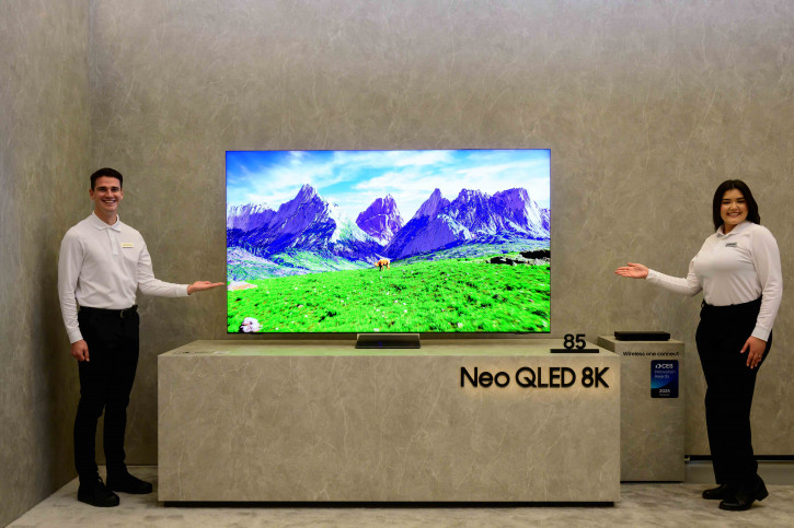 QD-OLED S95F  4000   Vision AI: - Samsung  CES 2025