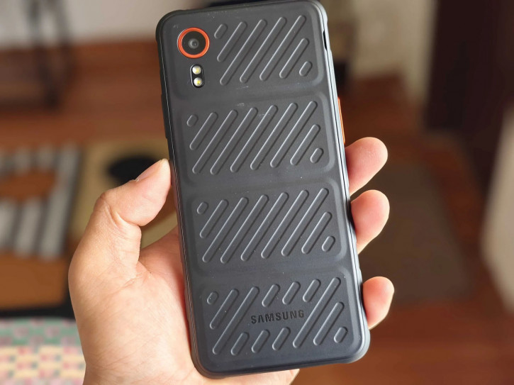 Samsung Galaxy XCover 7 Pro   Dimensity  Snapdragon