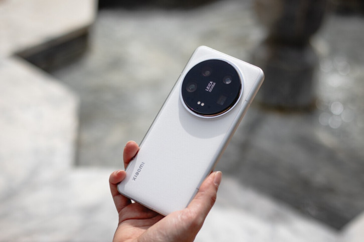    Xiaomi 15 Ultra?    