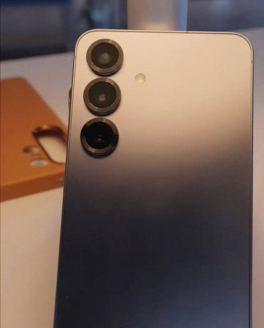  Samsung Galaxy S25+  S25 Ultra    