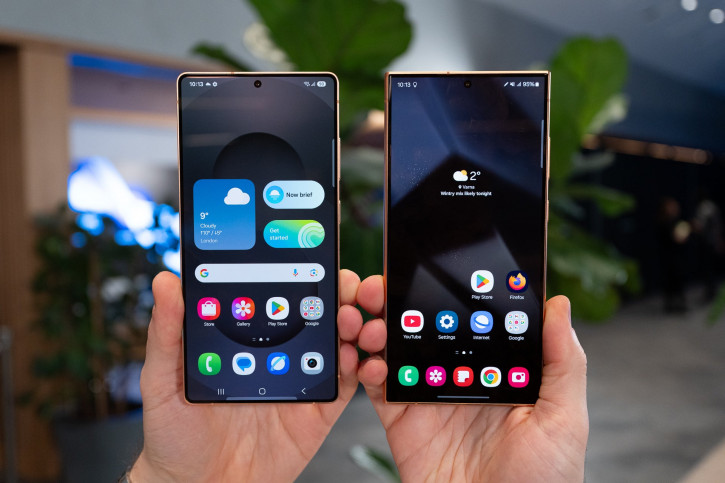 Galaxy S25 Ultra     S24 Ultra  iPhone 16 Pro Max