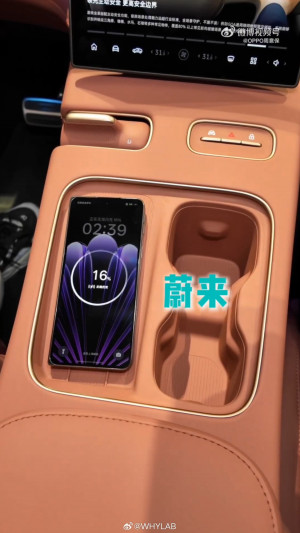   OPPO Find N5      9 