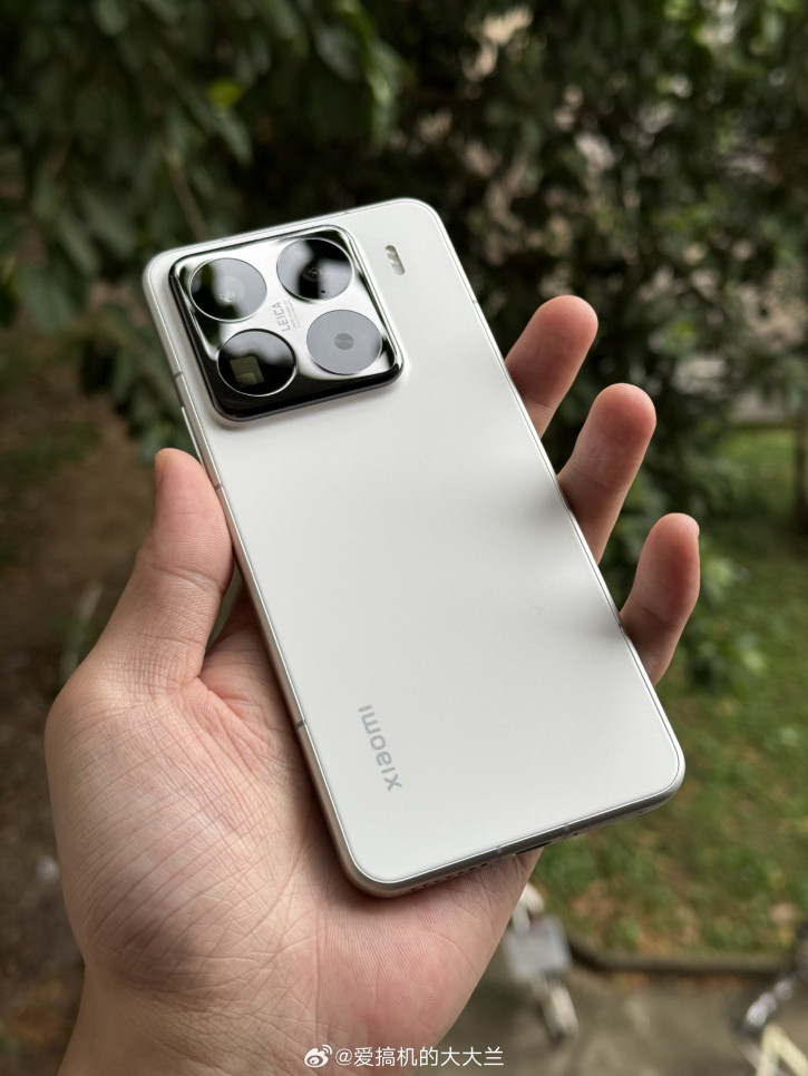 Xiaomi 15S Pro    :  ?