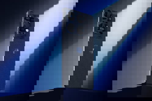 Motorola Razr Fold и Motorola Signature на официальных фото