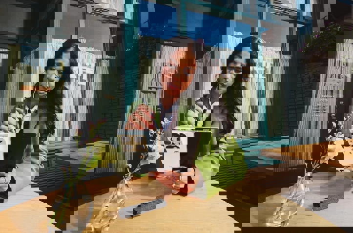 Motorola Razr Fold представлен официально: большая мощная раскладушка