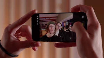 Обзор iPhone 17: смартфон года?