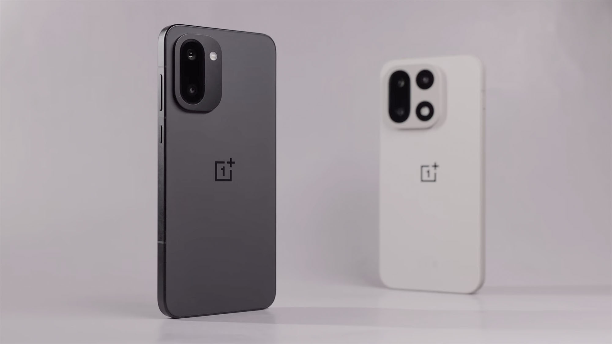 ВИДЕО: обзор OnePlus 15R – лучший для игр антикризисный флагман?