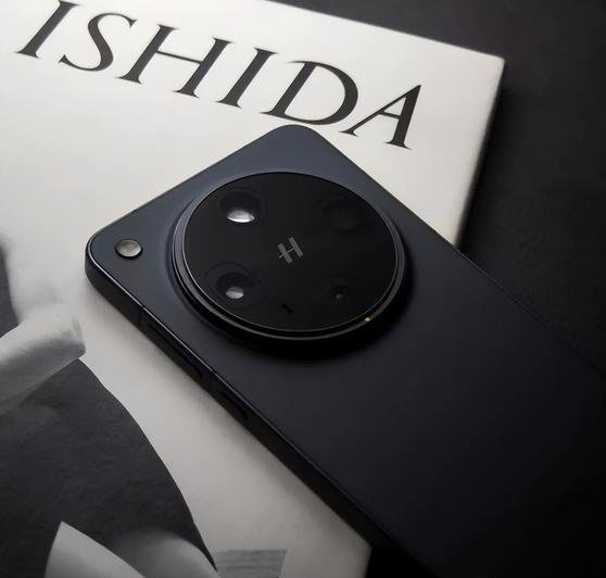 OPPO Find X9 Ultra и компактный Find X9s получили уточнённые сроки выхода