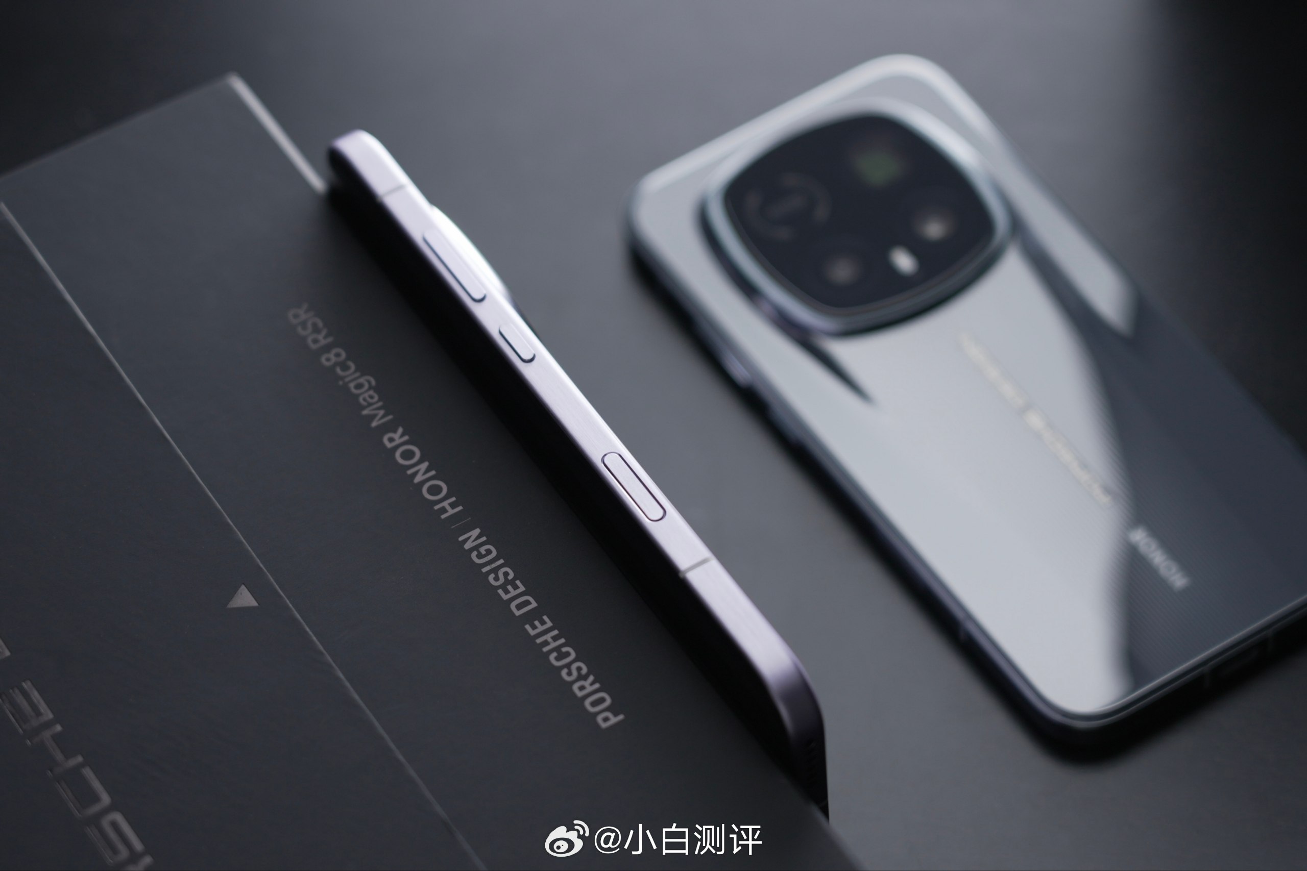 Первые подробности об Honor Magic 8 RSR Porsche Design