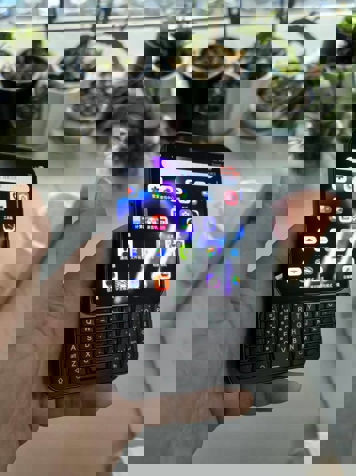 Unihertz Titan 2 Elite: живые фото, промо-видео и сроки выхода