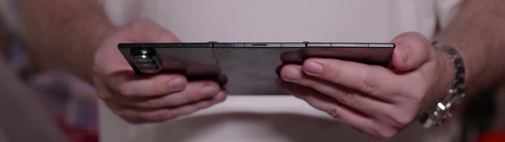 Обзор Samsung Galaxy Z TriFold: один девайс для всех задач?